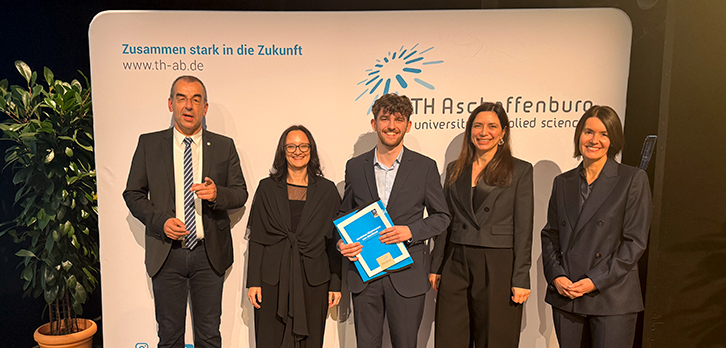 PASS prämierte besten Bachelor-Abschluss im Studiengang Software Design an der TH Aschaffenburg